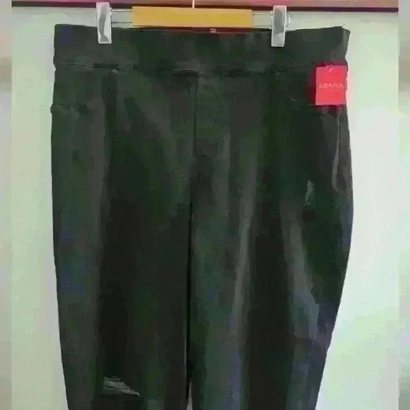 SPANX | Women's Vintage Black Distressed Ankle Stretch Skinny Jeans - Picture 3 of 6